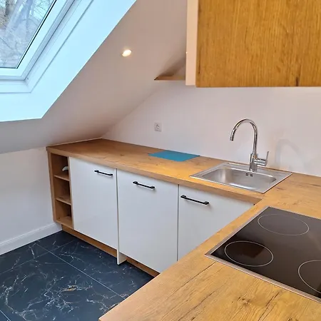 Apartament Bei Wien 4 *