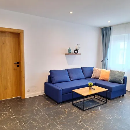 Bei Wien 4 Apartament *