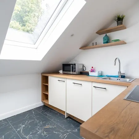 Apartman 65m2 Near Vienna - Up To 6 Guests - Self Check-in - Free Parking