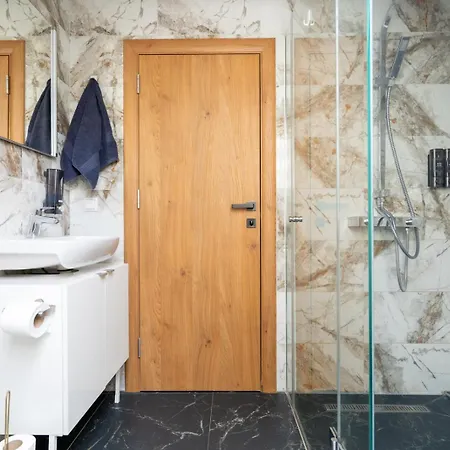 65m2 Near Vienna - Up To 6 Guests - Self Check-in - Free Parking * Purkersdorf