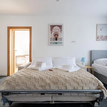 Apartment 65m2 Near Vienna - Up To 6 Guests - Self Check-in - Free Parking