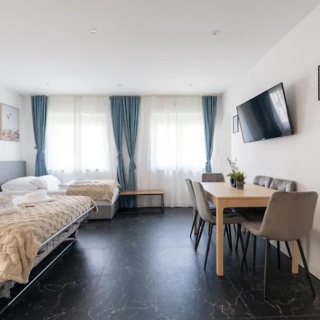 65m2 Near Vienna - Up To 6 Guests - Self Check-in - Free Parking Apartman