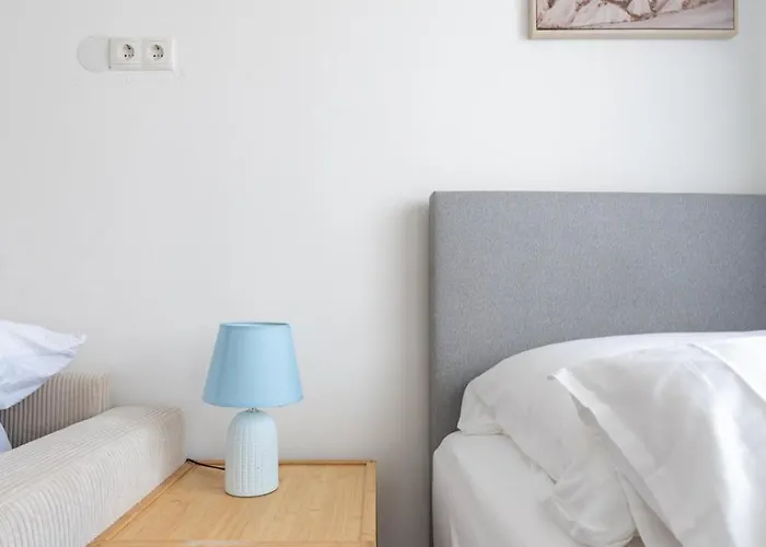 65m2 Near Vienna - Up To 6 Guests - Self Check-in - Free Parking Apartamento *