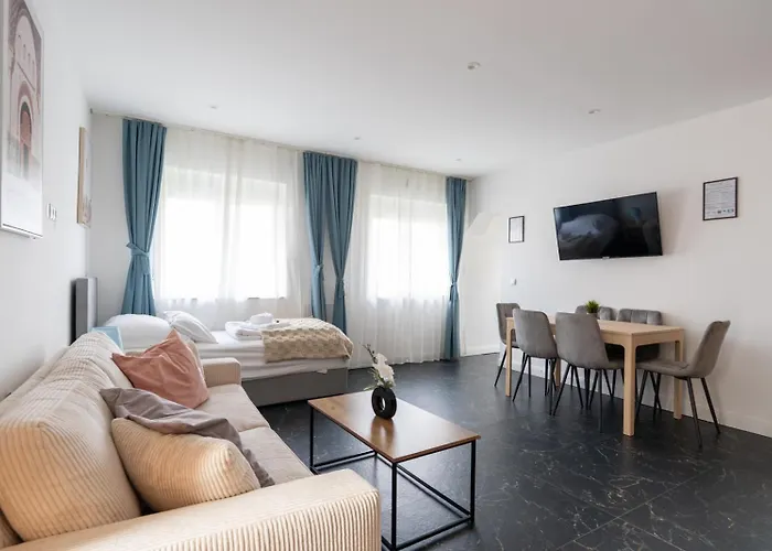 65m2 Near Vienna - Up To 6 Guests - Self Check-in - Free Parking Apartmán